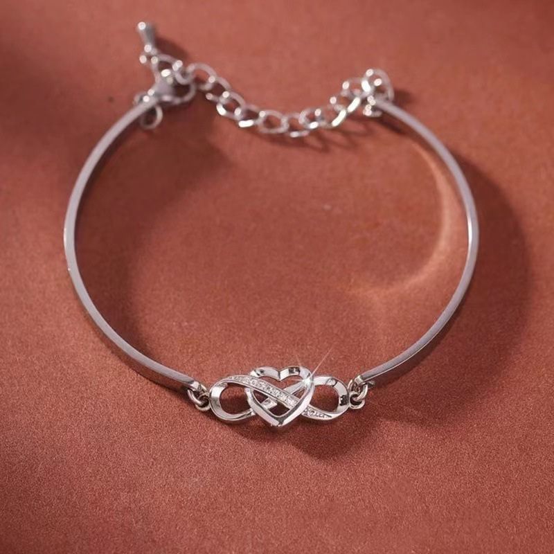 Infinity Bracelet - A Timeless Expression of Love