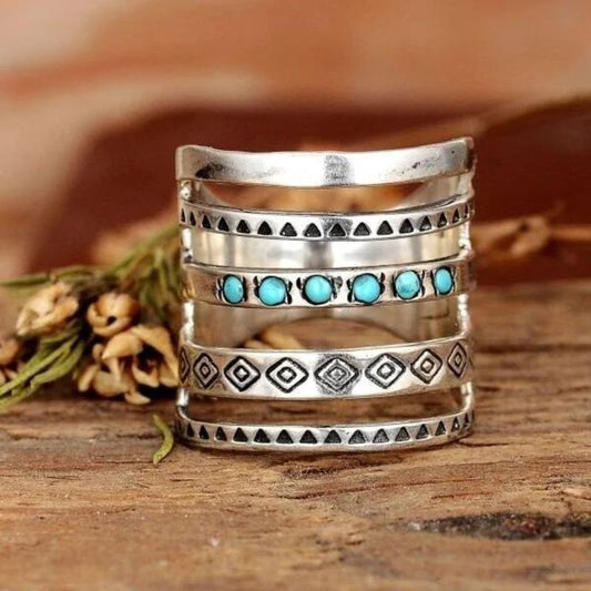 ''Silver Southwestern Style Turquoise Ring